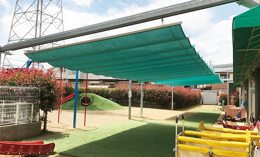 船橋の保育園で開閉式テントの取付 藤田商会の製品情報 Website Of Fujita Shokai